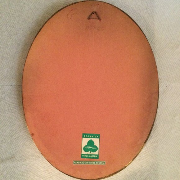 Two handmade pressed dried leaf and flower picture oval frame wall hanger decor - Picture 5 of 5